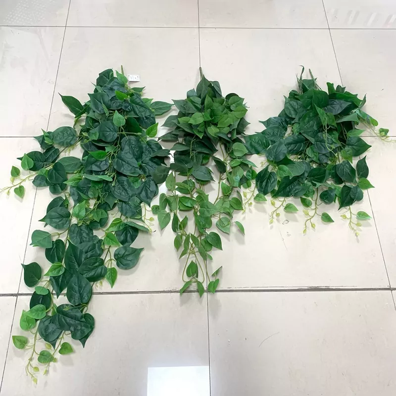 Muurhangende kunstmatige planten